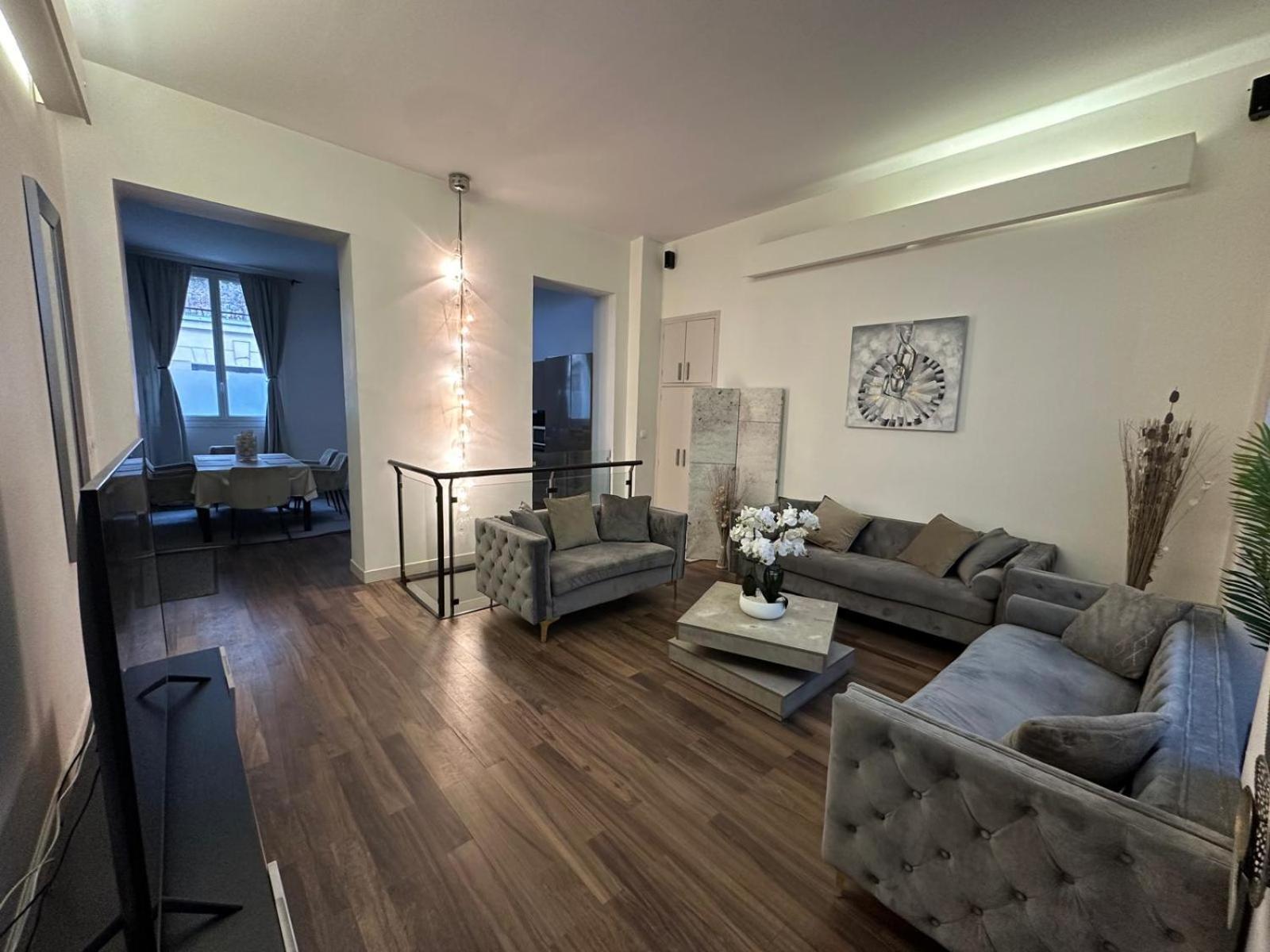 Les Champs Elysees-125M2 Modern And Spacious Paris Bagian luar foto