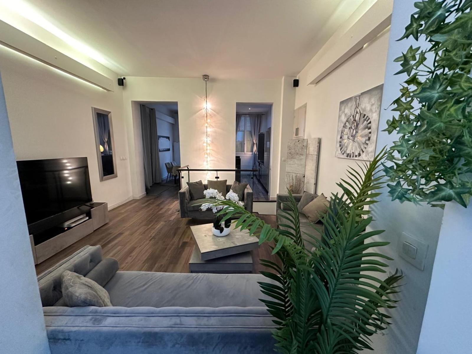 Les Champs Elysees-125M2 Modern And Spacious Paris Bagian luar foto